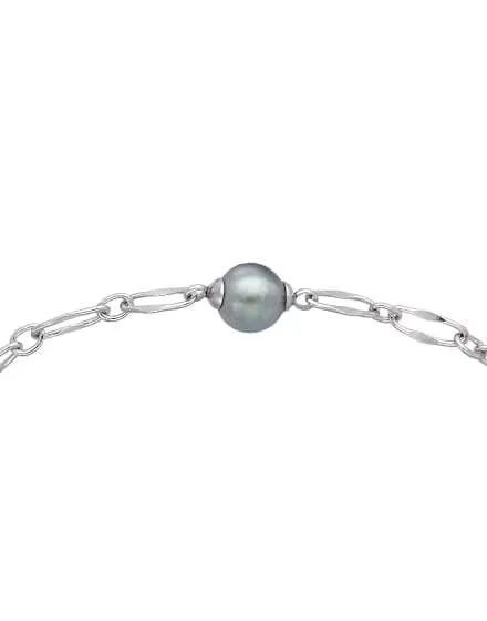 Close-up of the central grey pearl on a silver chain, front view against a white background.