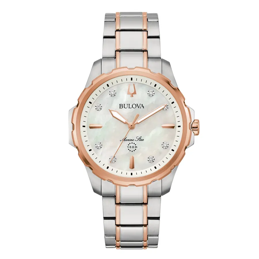 Vista frontal centrada del reloj sobre fondo blanco, destacando la esfera y el brazalete de acero bicolor.