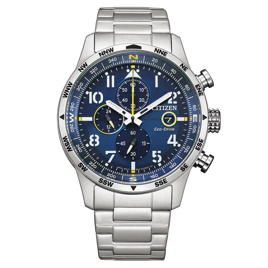 Vista frontal completa del reloj con esfera azul y brazalete de acero sobre fondo blanco.