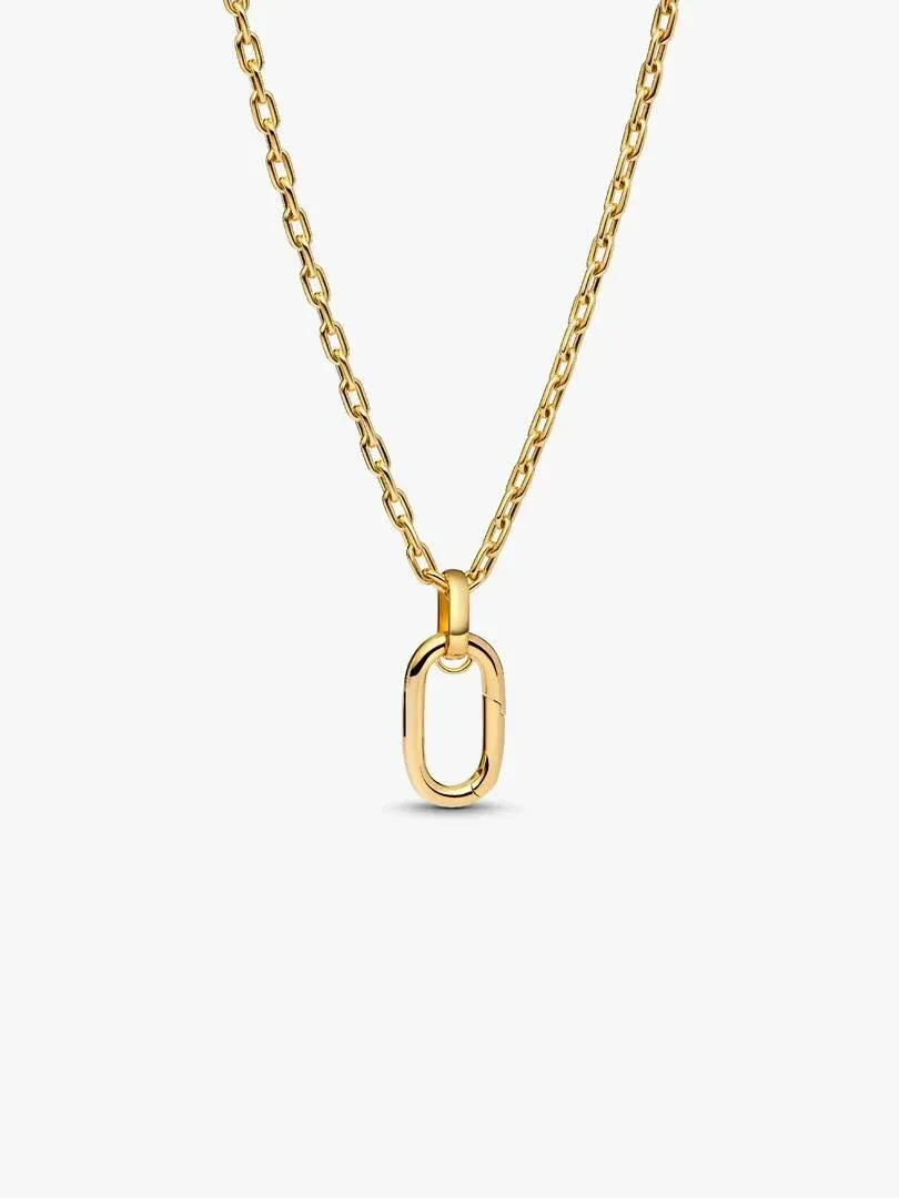 Goldene Gliederkette in Frontalansicht auf weißem Hintergrund, Fokus auf den großen, öffnbaren Gliederverschluss.