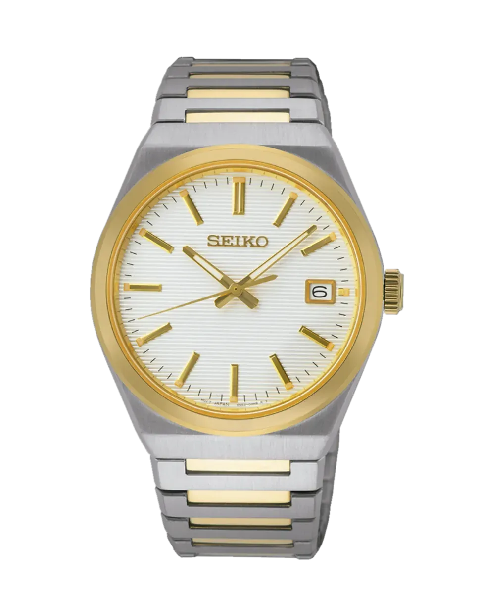 Vista frontal completa del reloj, fondo blanco, esfera blanca con bisel dorado y brazalete bicolor acero y oro.