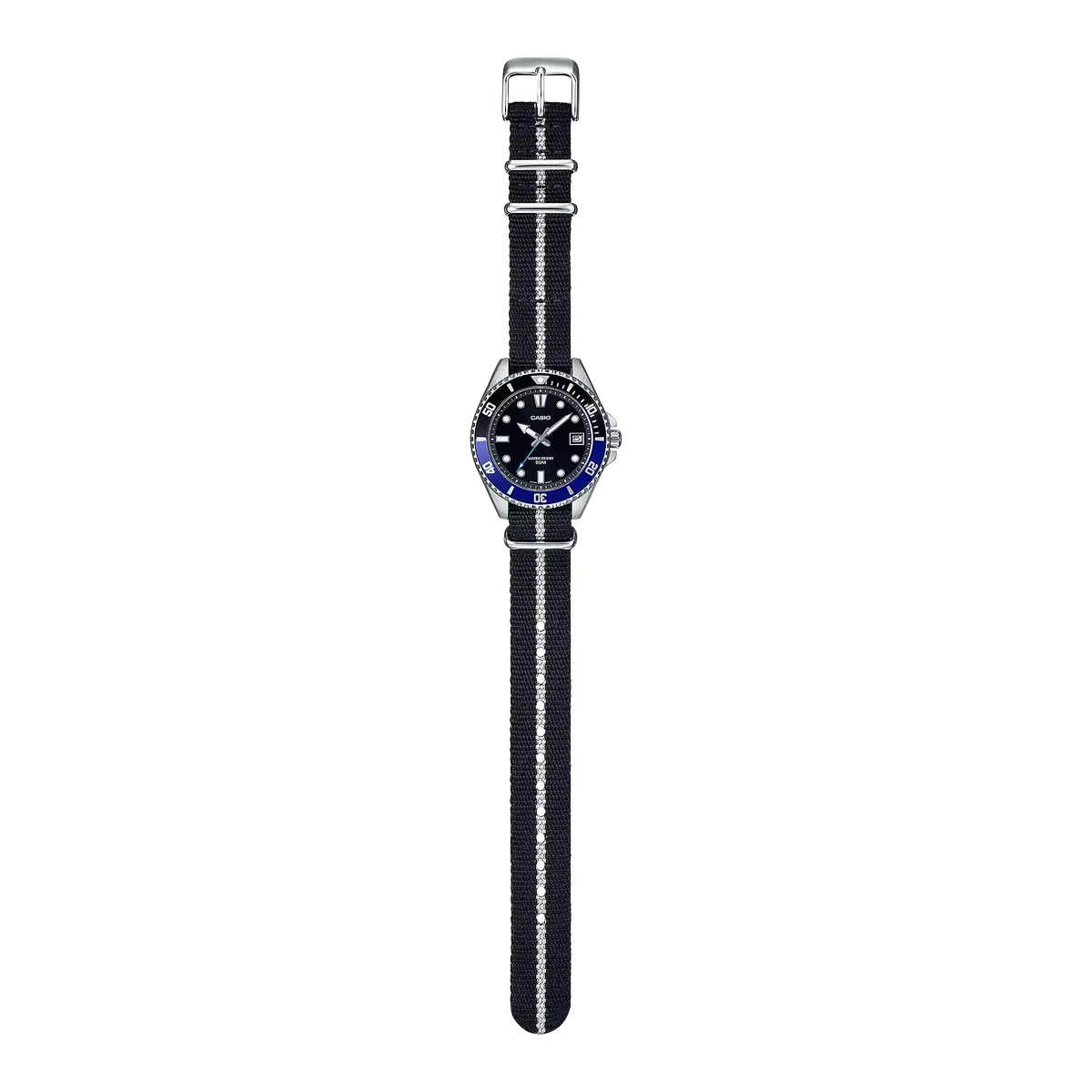 Vista frontal completa del reloj extendido verticalmente con correa de nylon azul y fondo blanco