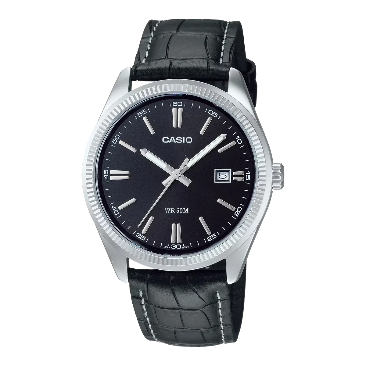 Vista frontal completa de reloj con esfera negra y correa de piel negra sobre fondo blanco.