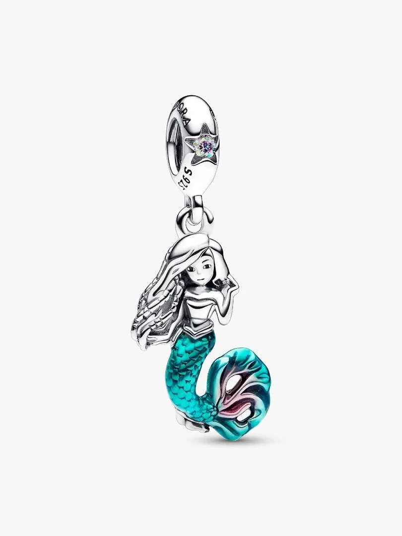 Zeemeermin hanger charm in zilver met turquoise email, vooraanzicht op witte achtergrond.