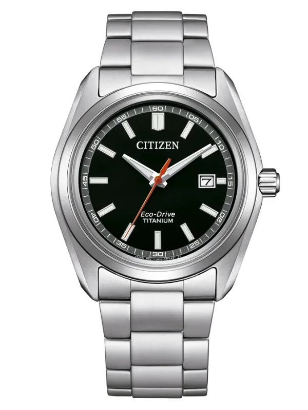 Vista frontal completa del reloj, centrado sobre fondo blanco, con brazalete y caja de acabado metálico.