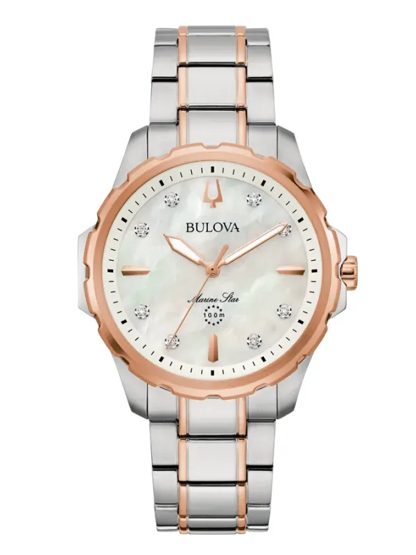 Vista frontal centrada del reloj sobre fondo blanco, destacando la esfera y el brazalete de acero bicolor.