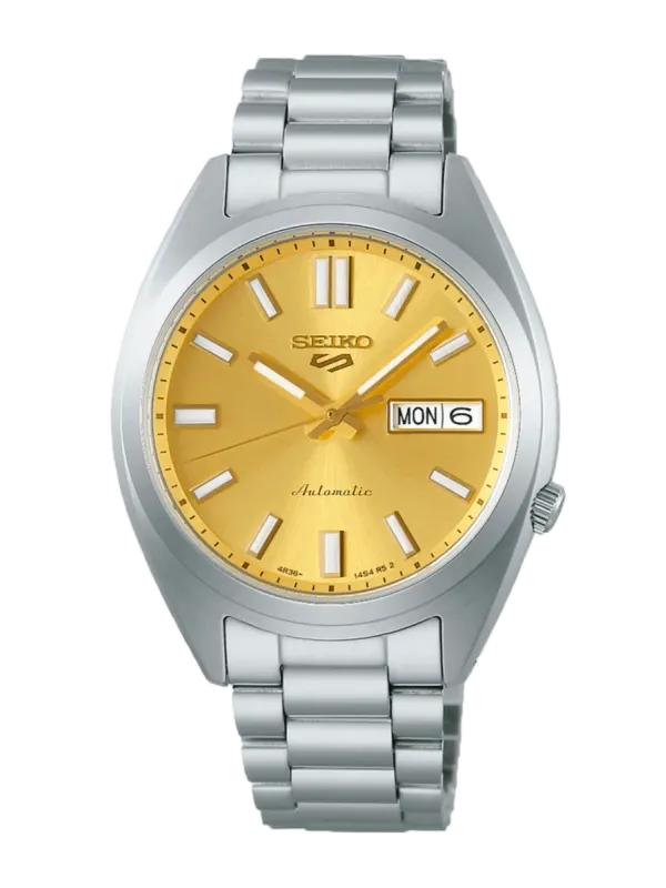 Vista frontal del reloj con esfera champán y brazalete de acero inoxidable, fondo blanco.
