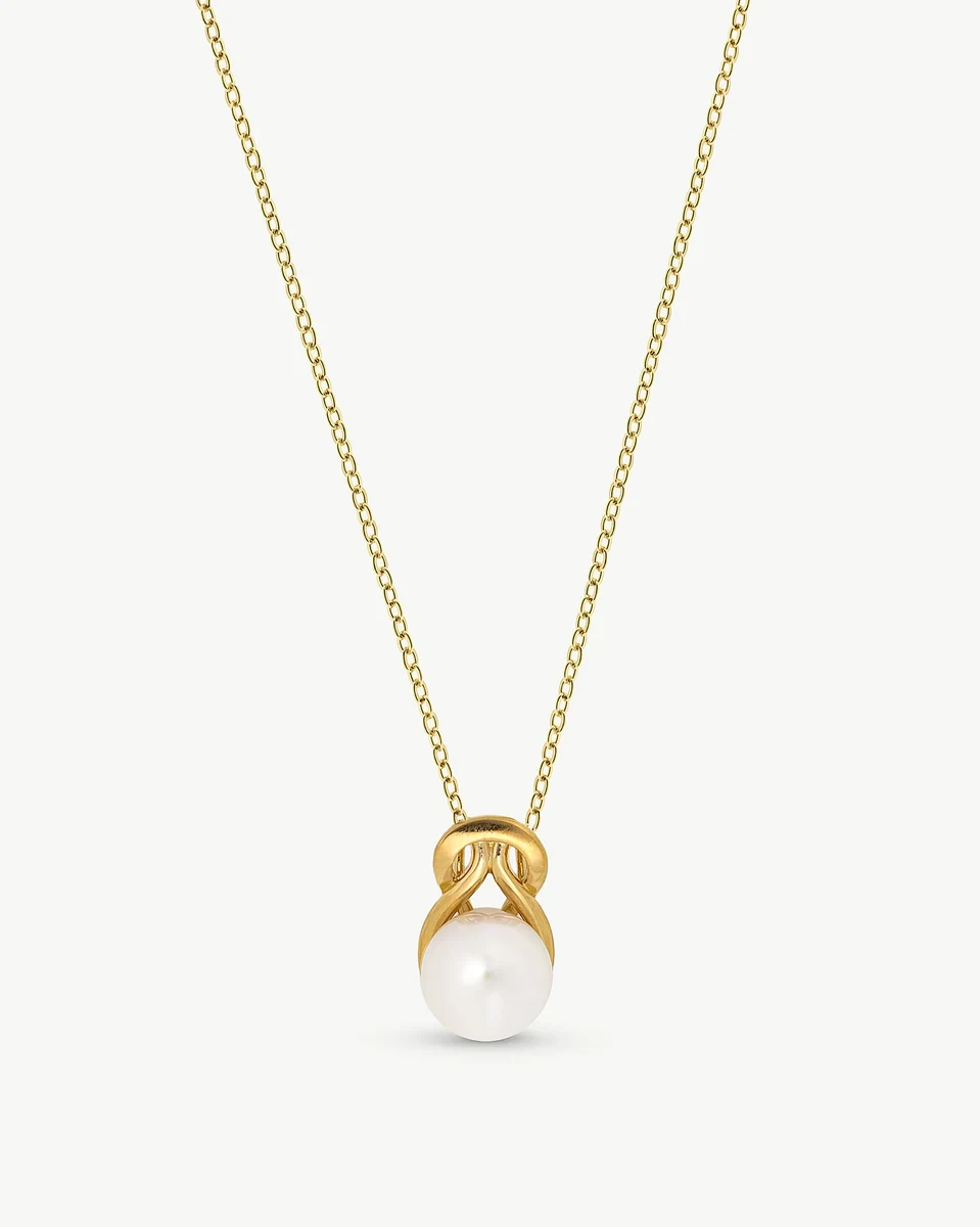 Necklace with central pearl on white background, front view of the chain and gold pendant.