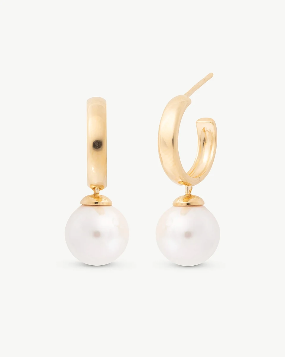 Pair of hoop earrings with pearl, front and side view on a white background.