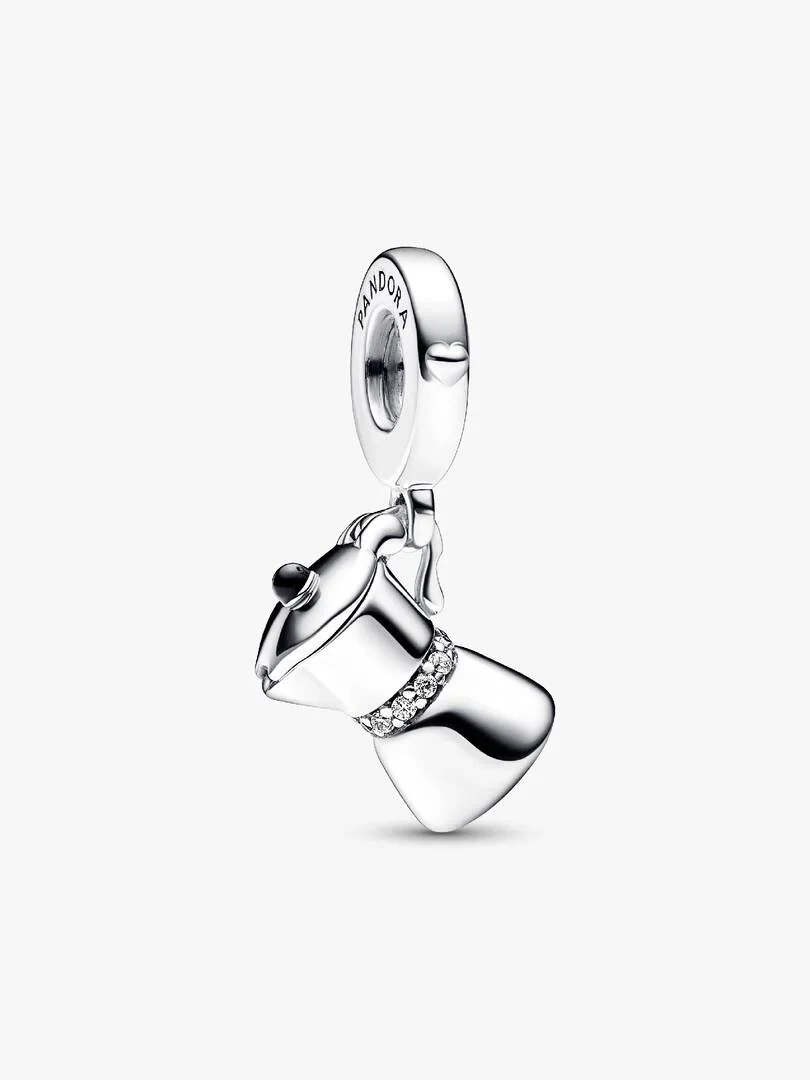 Charm cafetière moka en argent, vue latérale inclinée sur fond blanc uni.