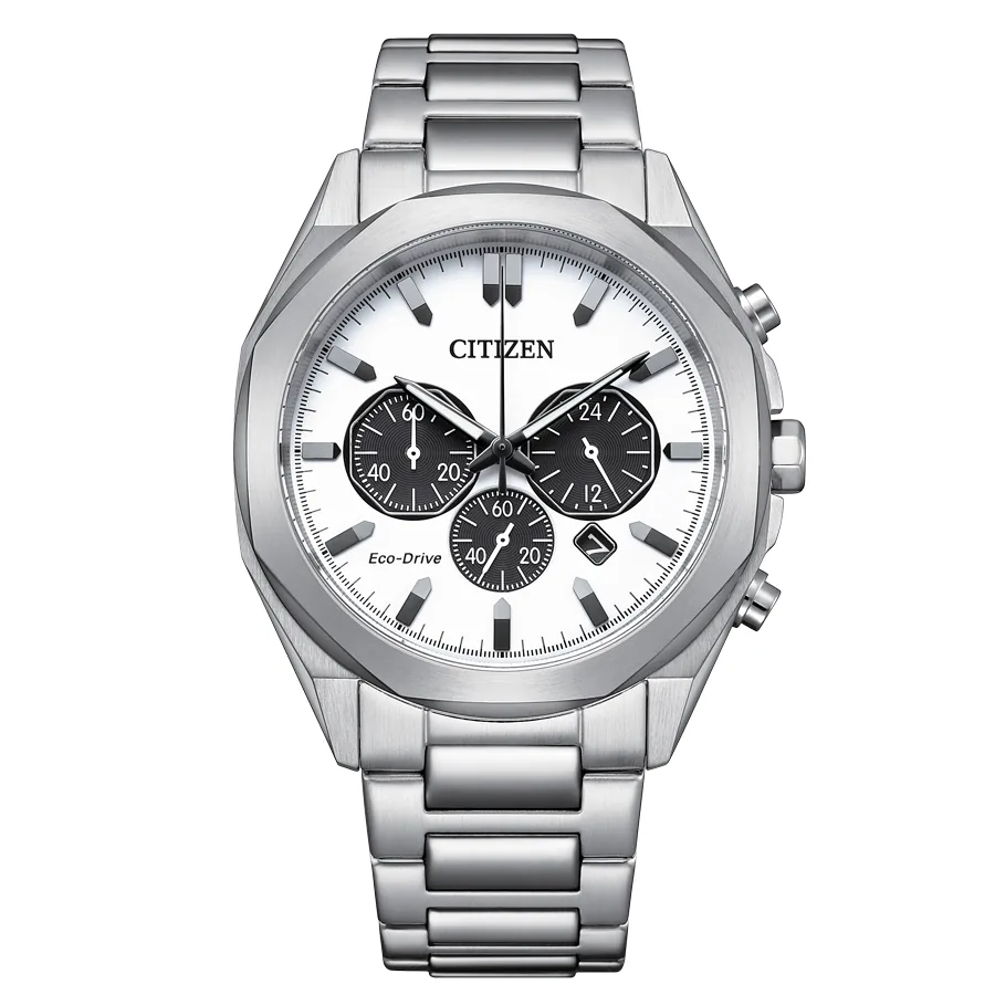 Vista frontal completa del reloj de acero con esfera blanca y subesferas negras, centrado sobre fondo blanco.